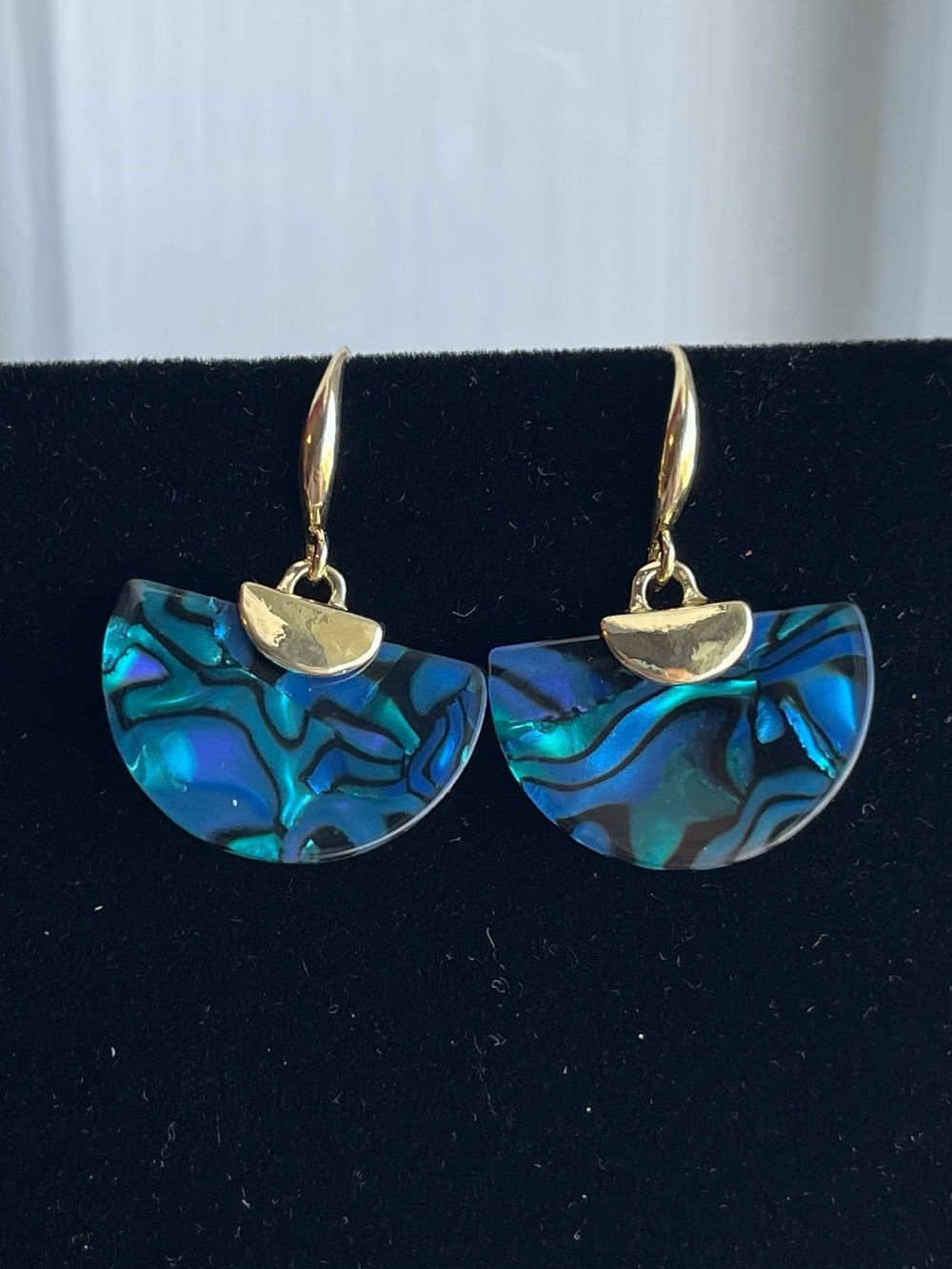 💖5 for $25😻 Gold and Blue Faux Abalone Half-Moon Statement Earrings